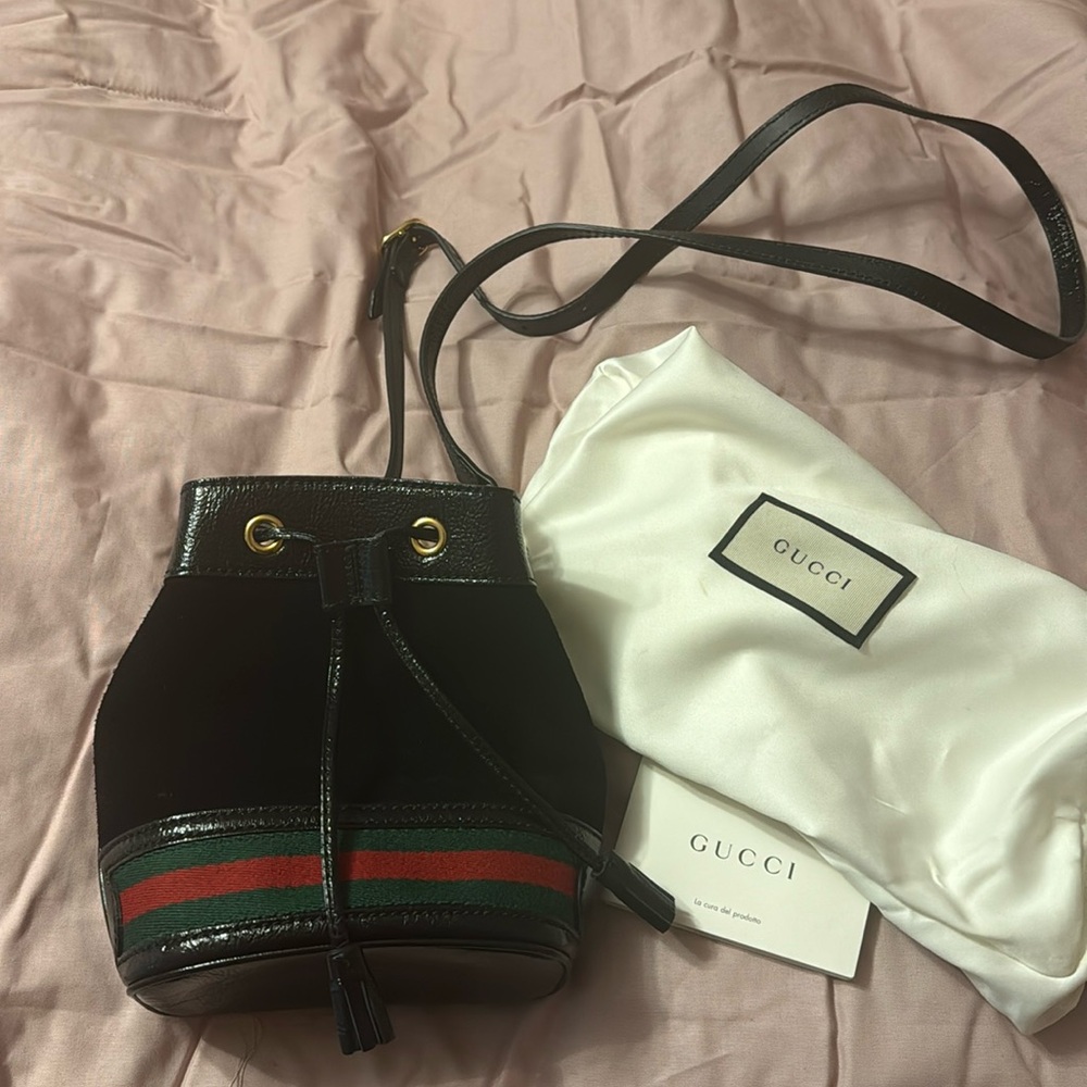 Authentic* Gucci Bucket Bag